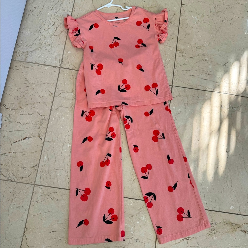 Tea size 7 matching shirt and pants set